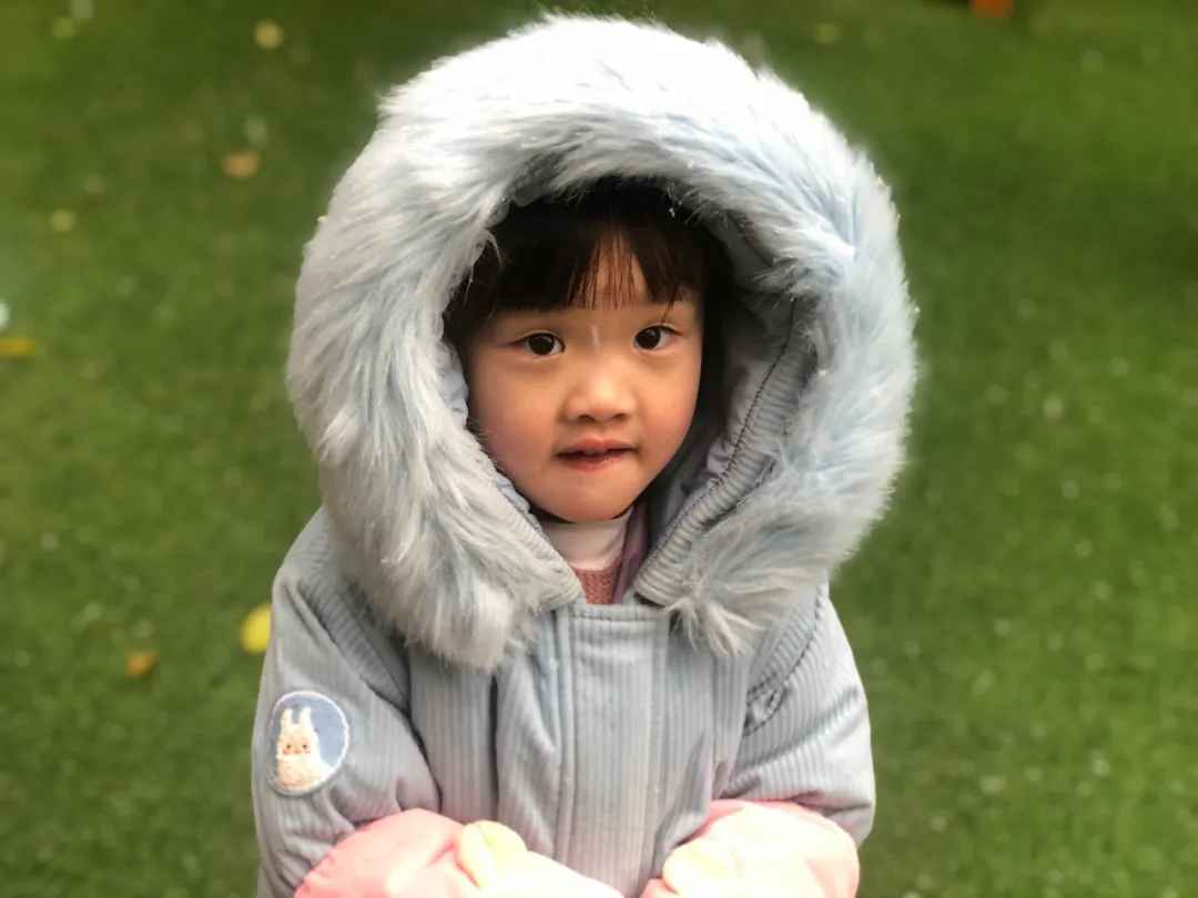 当“交子”宝宝遇上成都的初雪